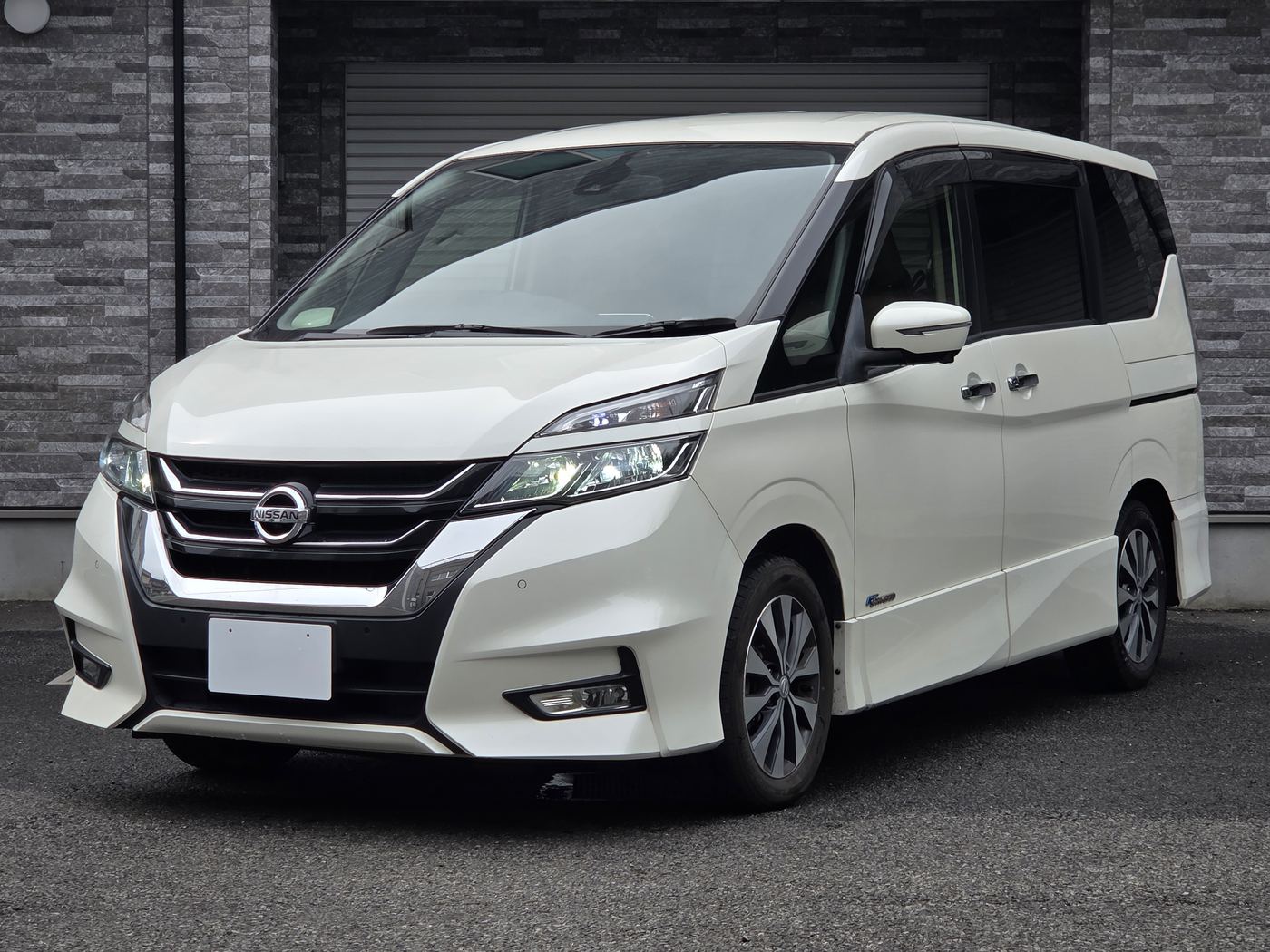 日産セレナ